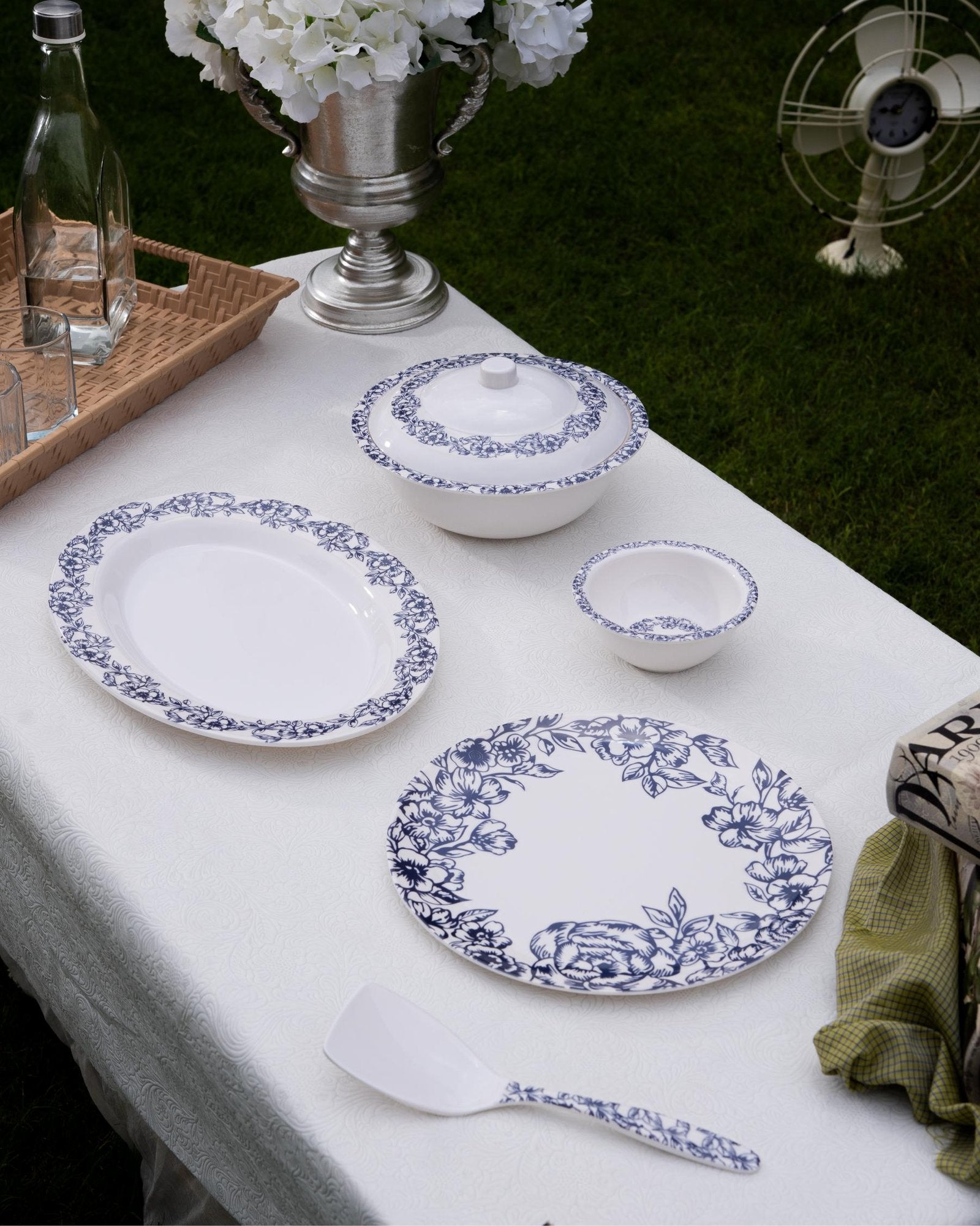 Azure Blossom Dinner Set