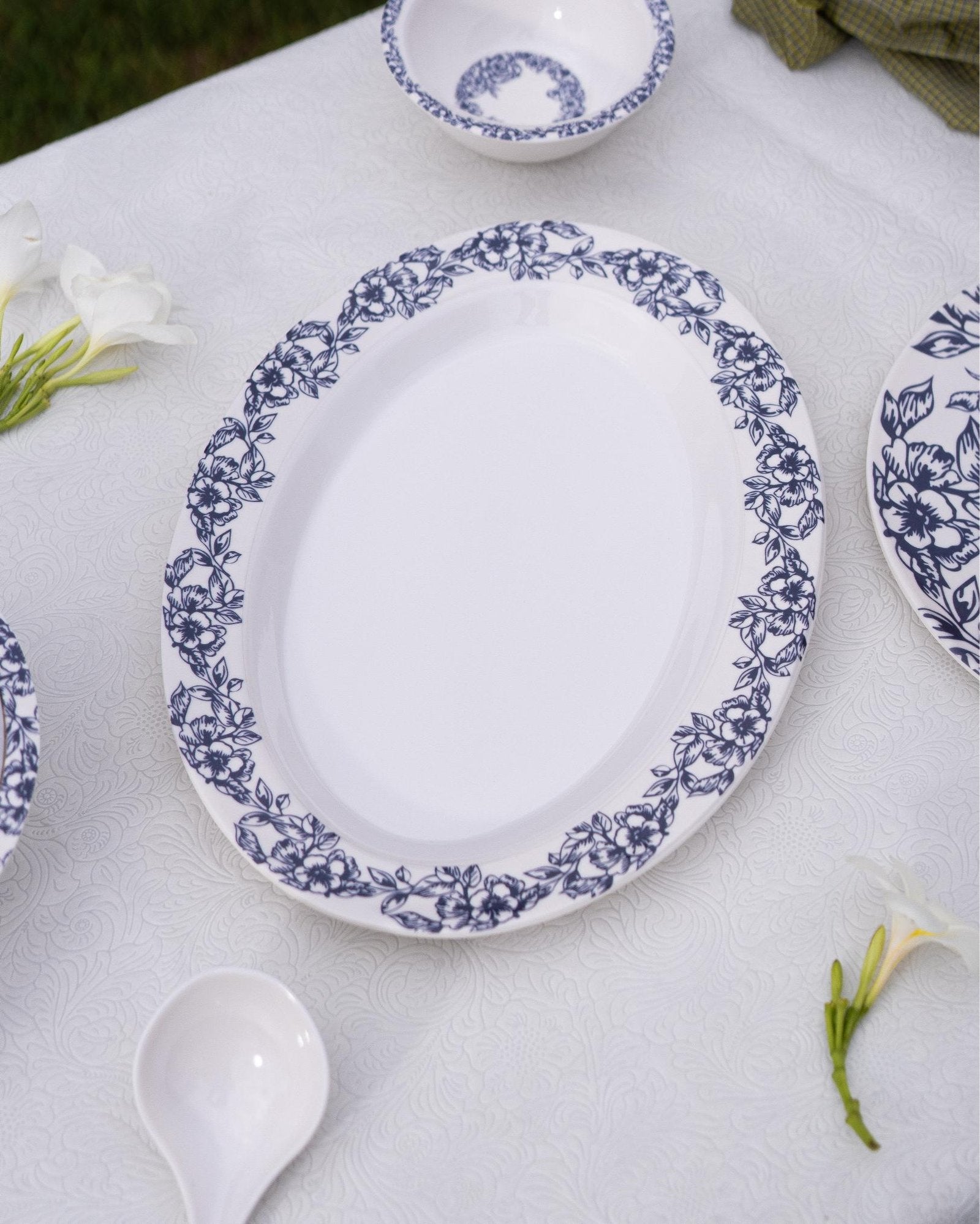 Azure Blossom Dinner Set