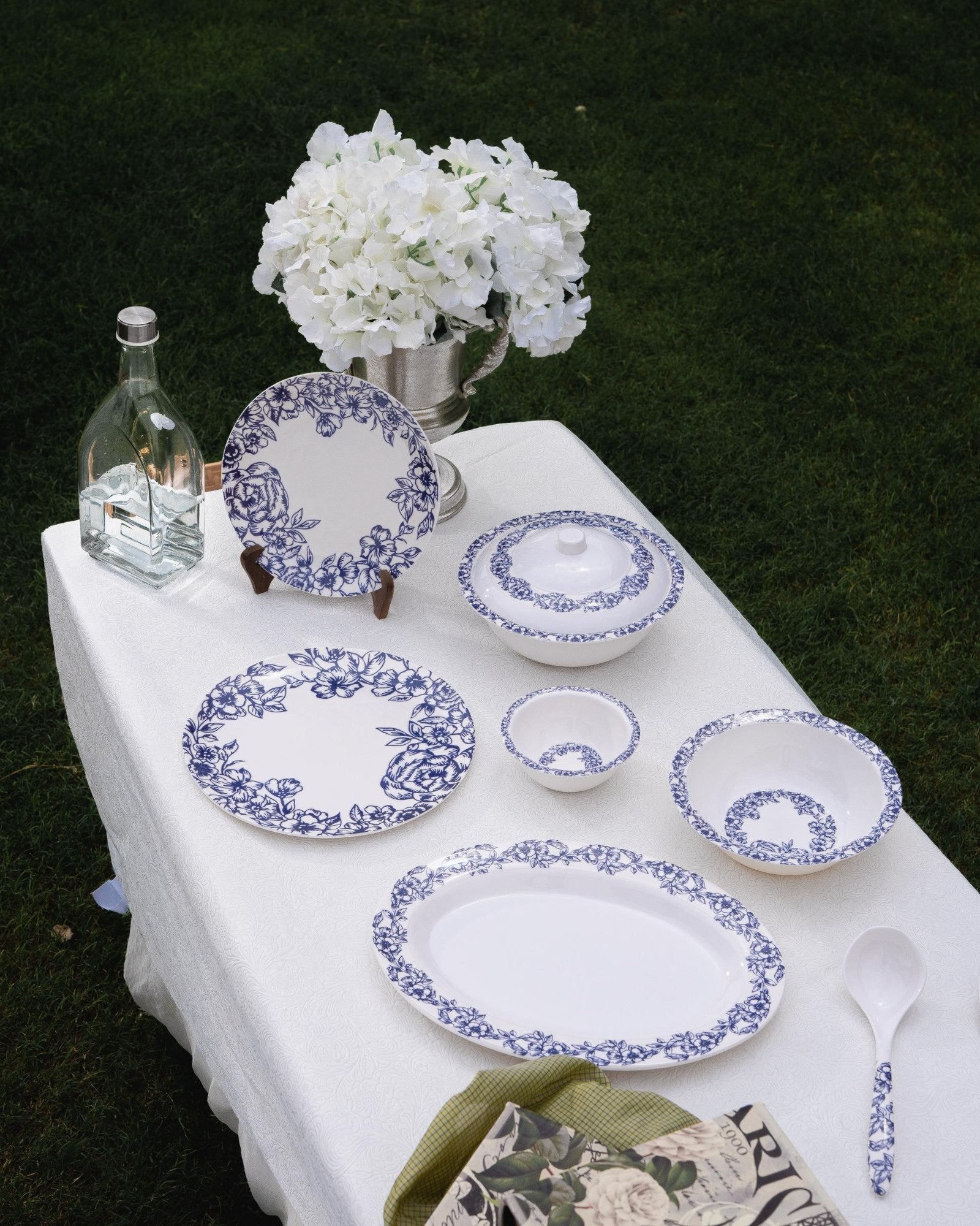 Azure Blossom Dinner Set