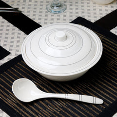 Sleek Borders Dinner Set